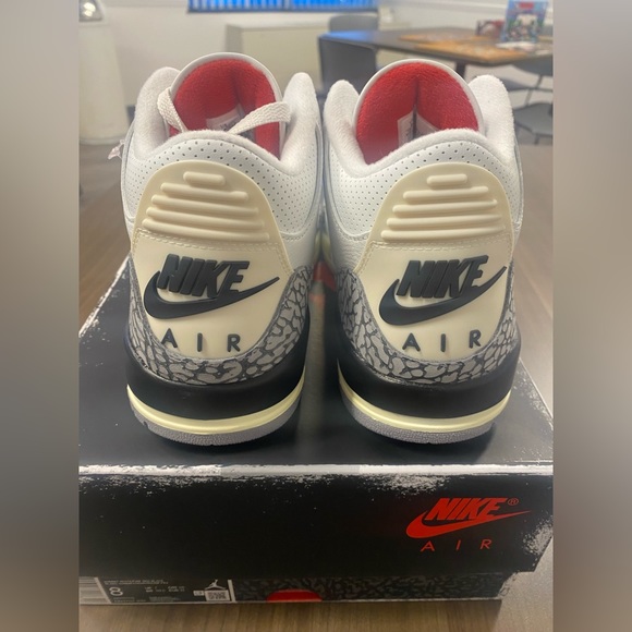 Air Jordan White Cement 3’s (2023) - Picture 4 of 5